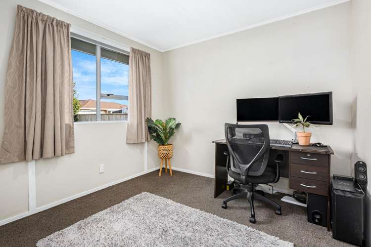 143 California Drive Totara Park_12