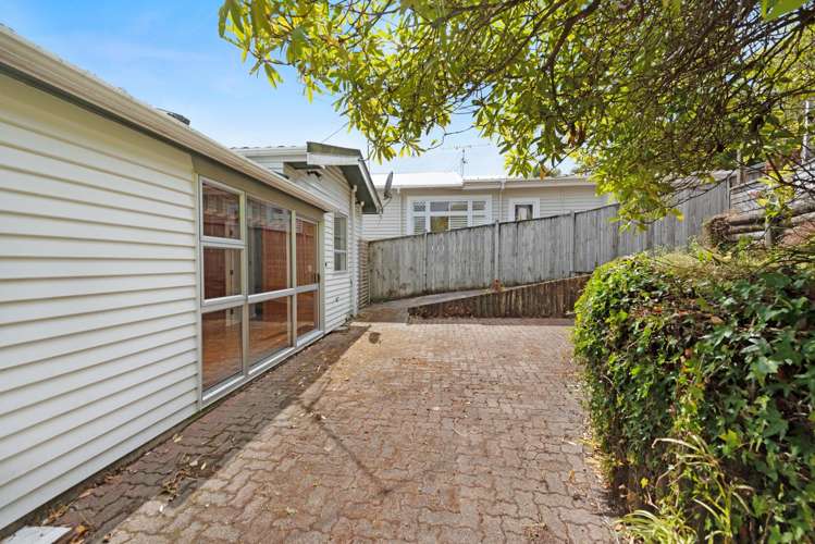 21 Firth Terrace Karori_18