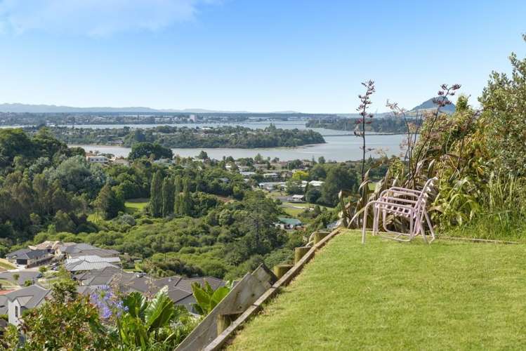 7 Aurora Avenue Welcome Bay_12