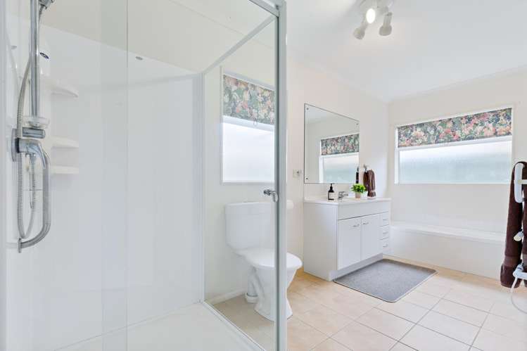 11A Riverside Road Orewa_16