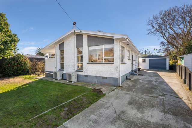 Comfortable Living with Outdoor Appeal