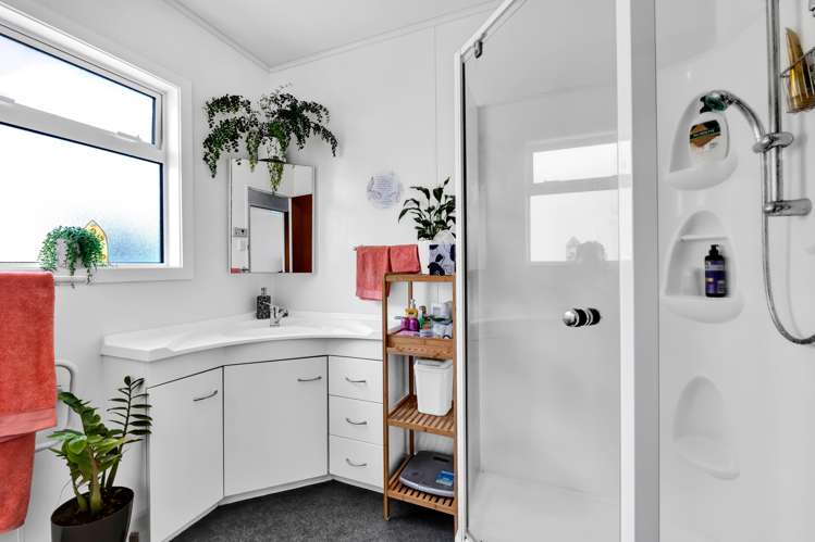 61 Murray Avenue Hawera_16