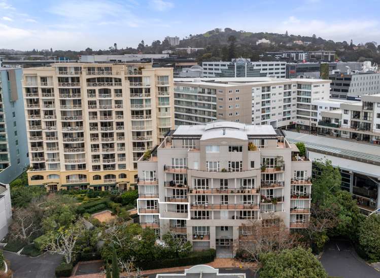 2d/18 Joseph Banks Terrace Remuera_13
