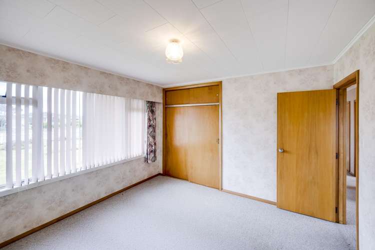 43 Holyrood Street Taradale_10