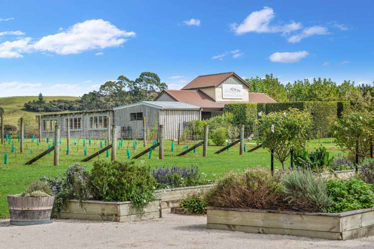 48 Riordan Lane Whitford_14