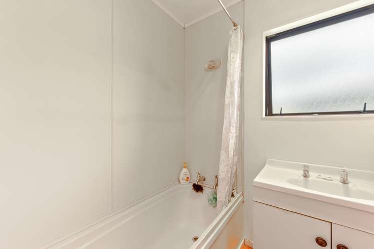 2/32 Polstead Road Stoke_11