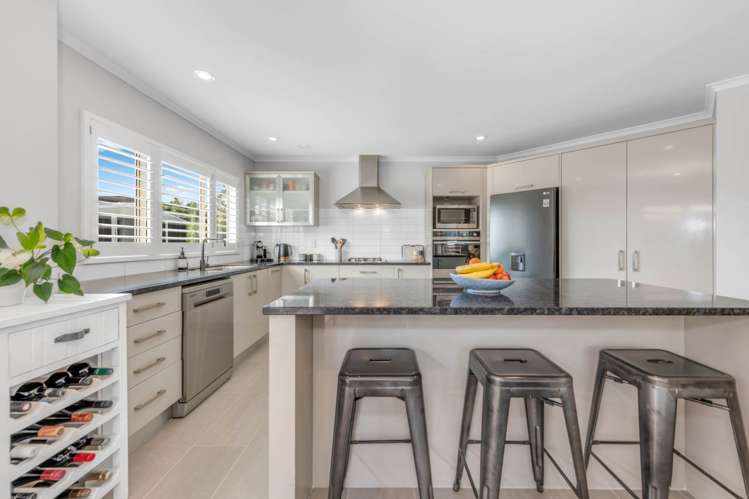 56 Pine Harbour Parade Beachlands_3