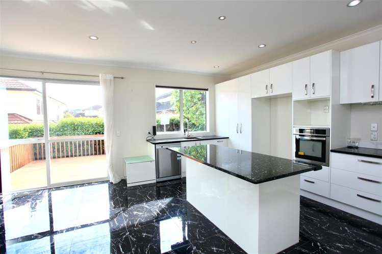 3 Andy Crescent Flat Bush_3