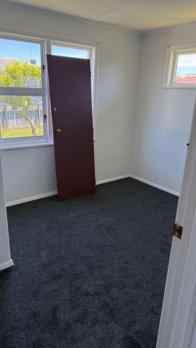 1 Parker Crescent Otara_10