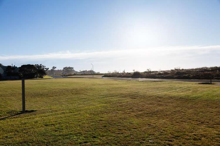 50 Blakes Approach Mahia_11