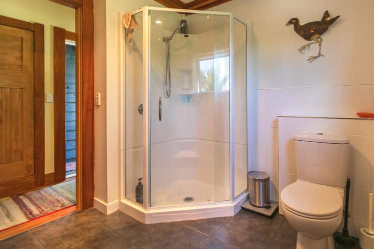 37 Kapowai Road Coroglen_38