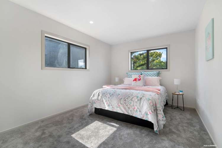 63a Mcleod Road Te Atatu South_6