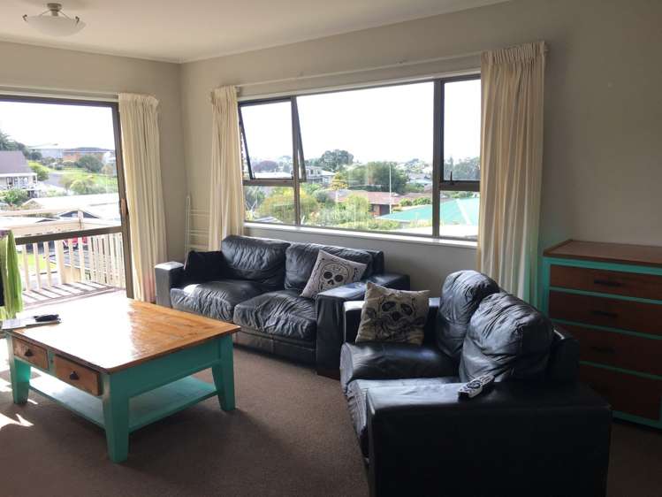 8 Eagle Place Red Beach_5