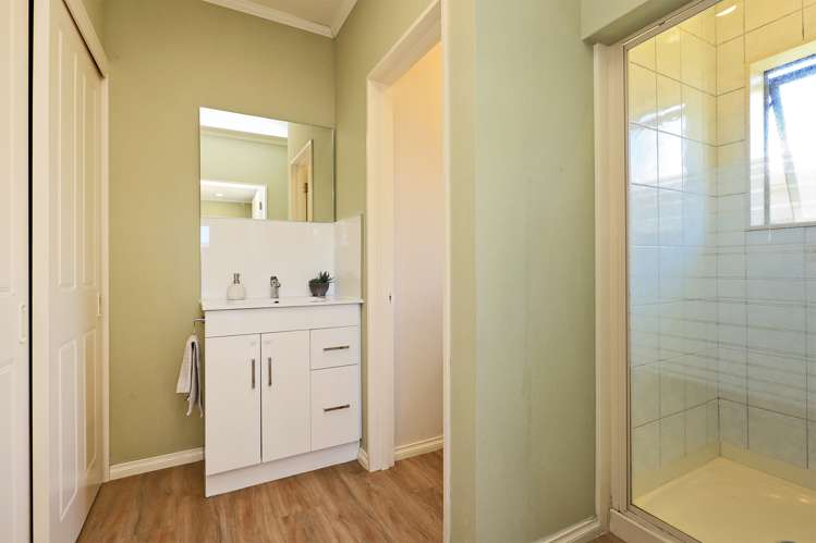 219 Mcleod Street Camberley_10