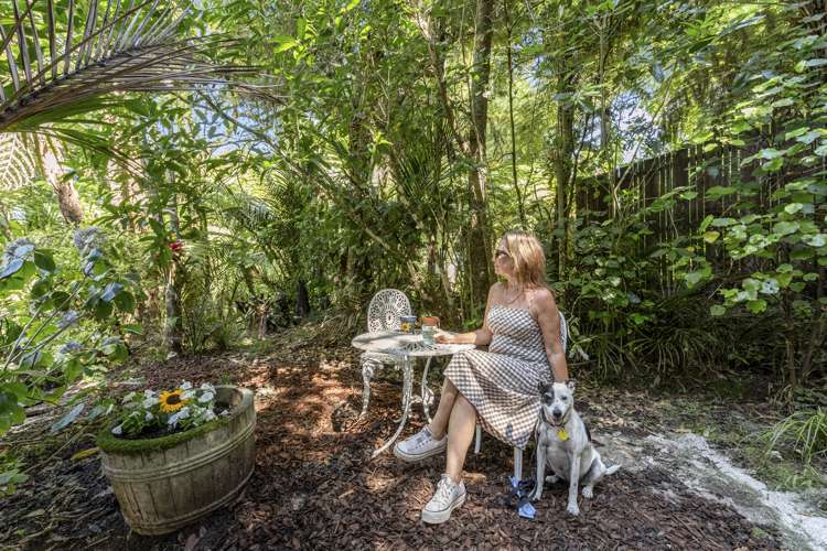 1 Ngaio Road Titirangi_9