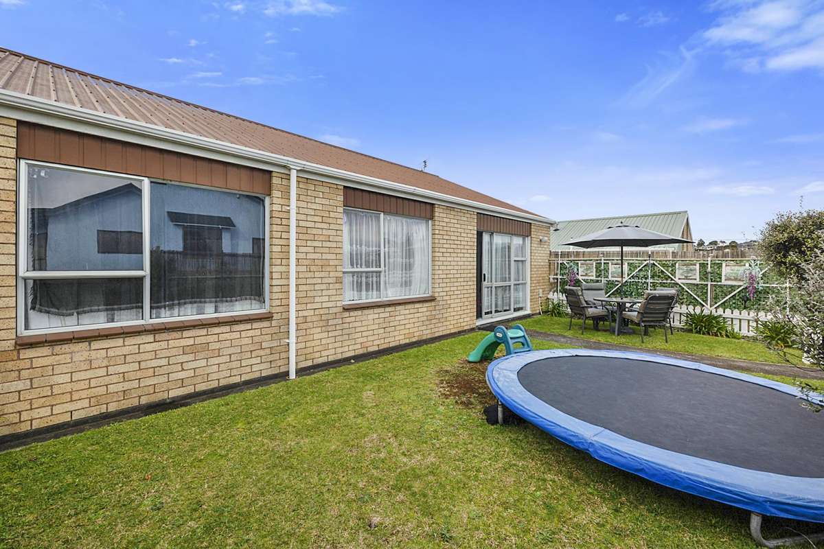 2/10 Birdwood Ave_5