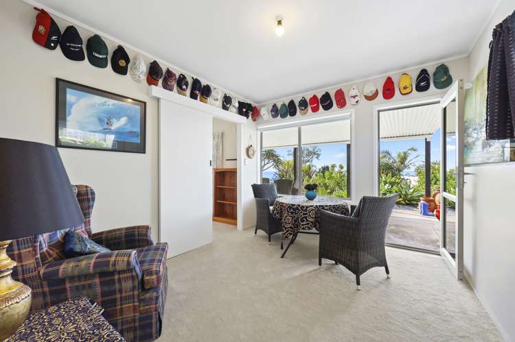 1 Melandra Road Stanmore Bay_12