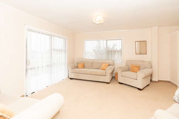 51 Resthill Crescent Glenview_10