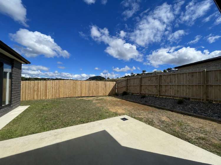 8 Royal St Anne's Drive Te Kamo_10
