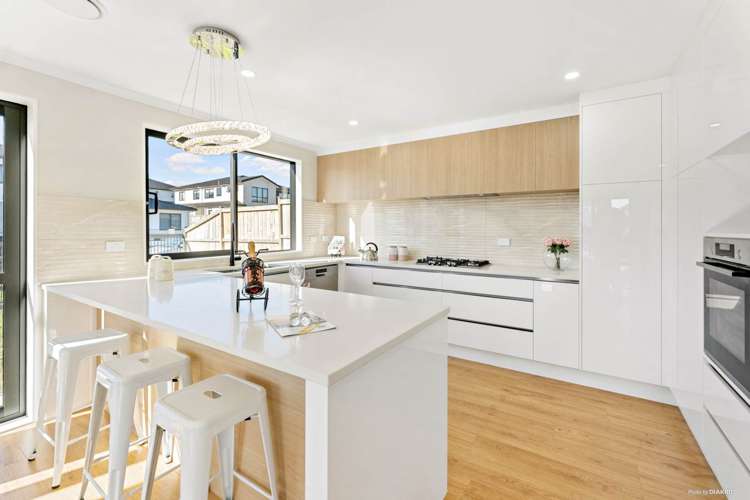 32 Cooladawson Drive Flat Bush_6