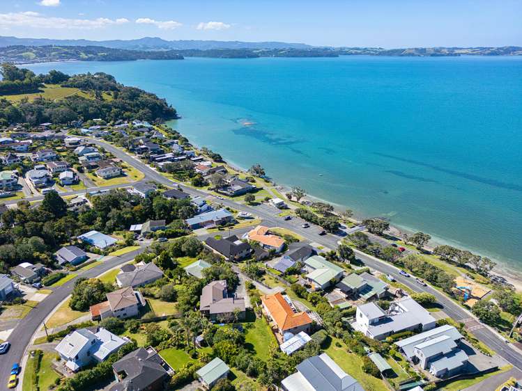 26 Deerness Crescent Algies Bay_14