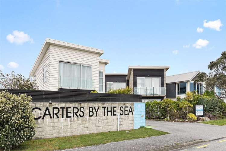 5,7 and 8/27 Marine Parade Carters Beach_30