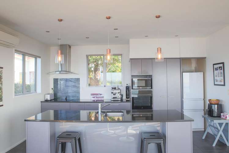 86 Marine Parade Bluff_9