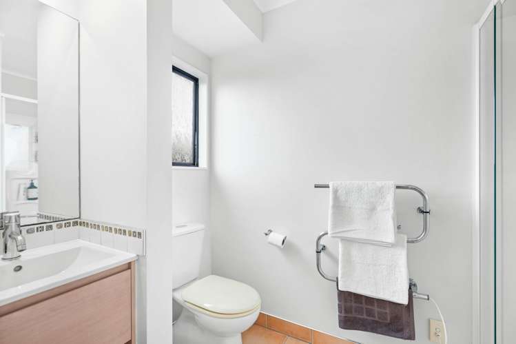 227 Fairway Drive Te Kamo_12