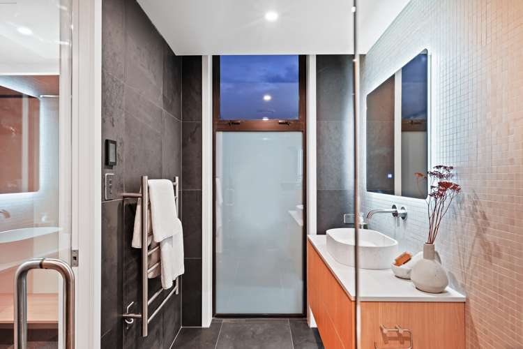 Apartment 105 Customs Quay Ahuriri_13