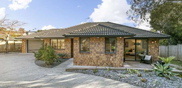 53 Simpson Road Ranui_1