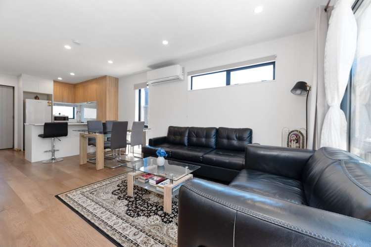2 Selo Street Glen Eden_16