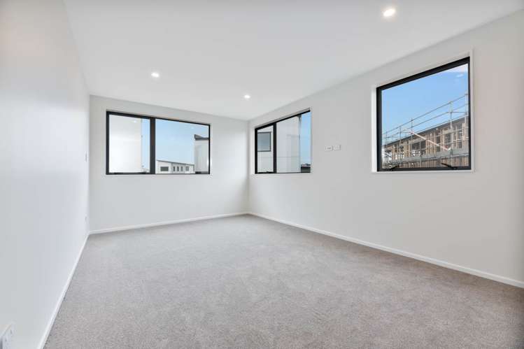 46 Celestial Crescent Orewa_6