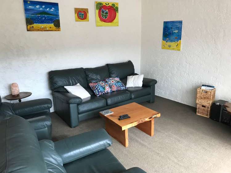 2f Weranui Road Waiwera_5