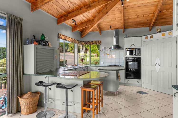 494 Takahiwai Road_5