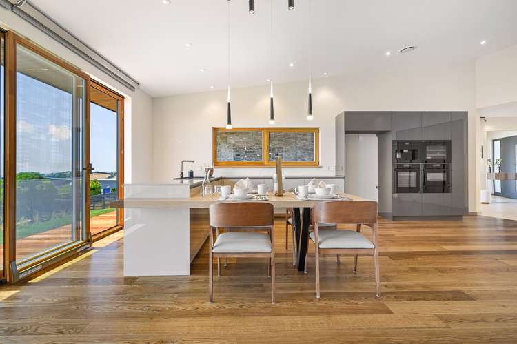 6 Sowerby Place Richmond Hill_8