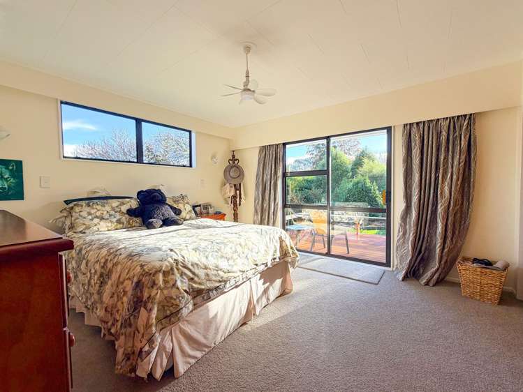 2277 Lake Road Frasertown_12