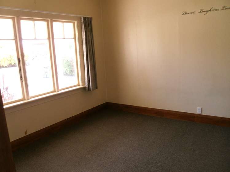 17 Renfrew Street Balclutha_13