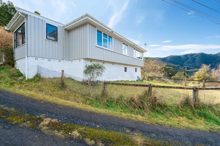 20 Tui Terrace Waipori Falls_16