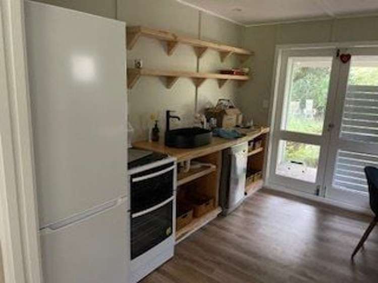 112 McNicol Road Clevedon_2