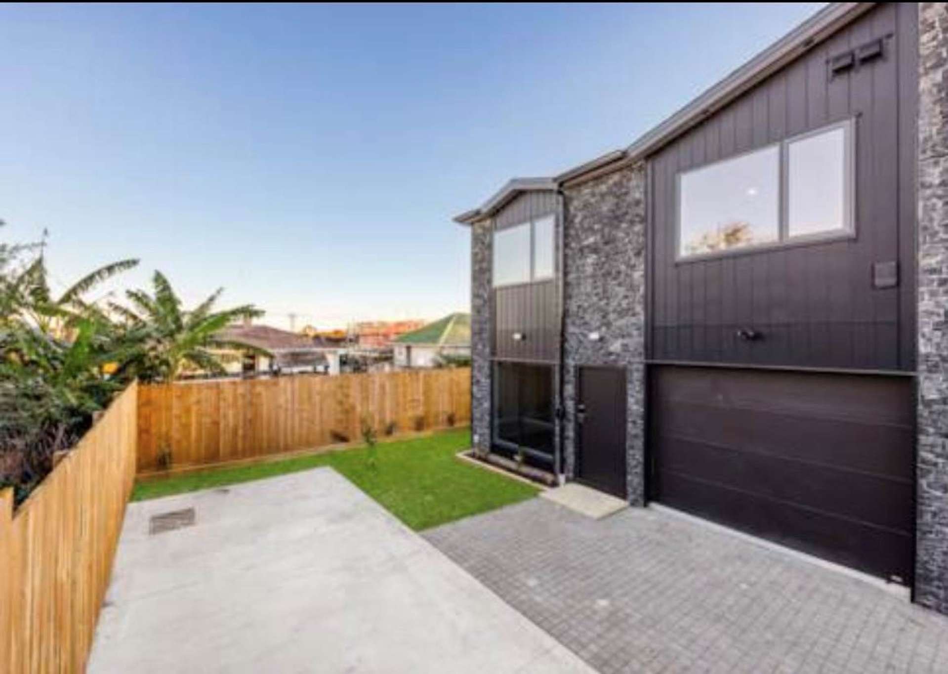 2/31 McAnnalley Street Manurewa_0