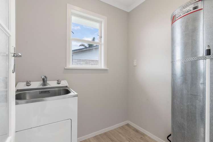 61 Gloria Avenue Te Atatu Peninsula_15