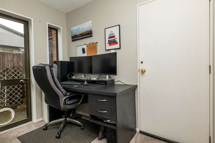 2/28a Staveley Street Avonhead_15