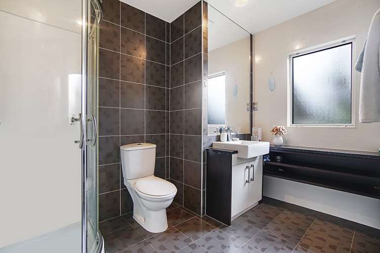 2 Hawkdun Drive Flat Bush_22