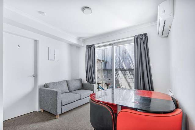 A/8/30 Hunter Street 500063_1