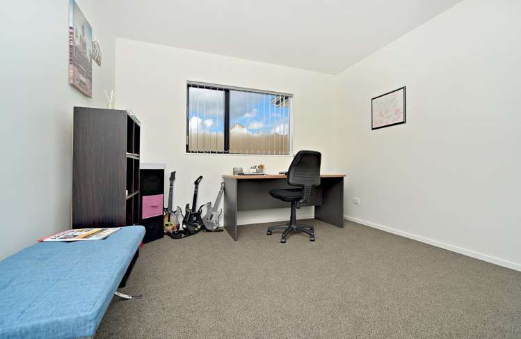 8 Kotuku Crescent Takanini_8