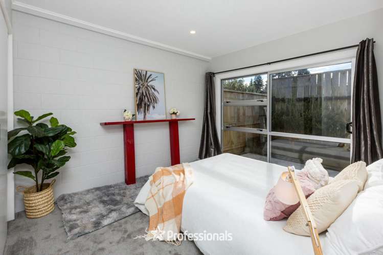 7 Garth Lane Maoribank_7