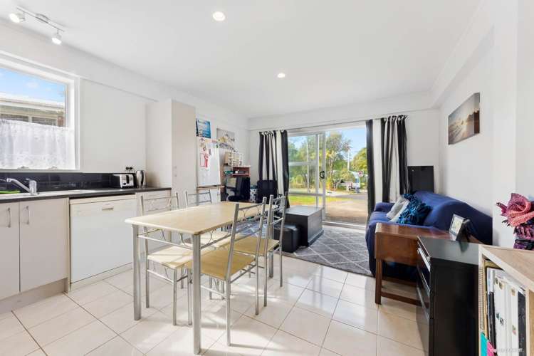 2 Maunder Place New Lynn_8