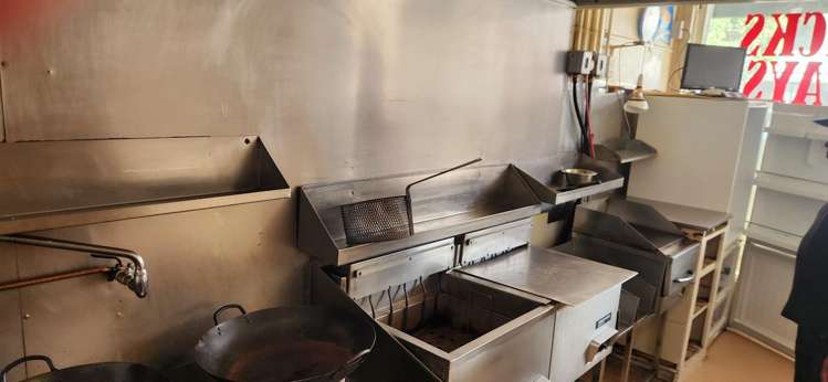 217 the Parade Island Bay_1