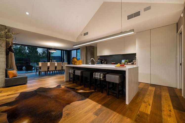 24 Mountain View Drive Wanaka_8