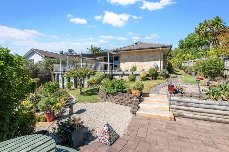 68 Rivervale Grove Stanmore Bay_16